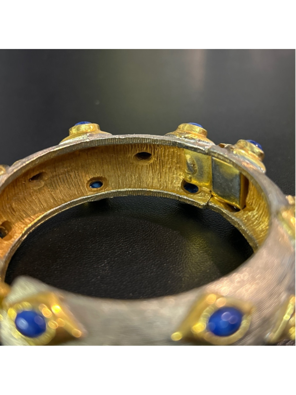 Women's KJL textured "Mogul" style textured gold-tone and silver-tone faux lapis - Picture 10 of 13